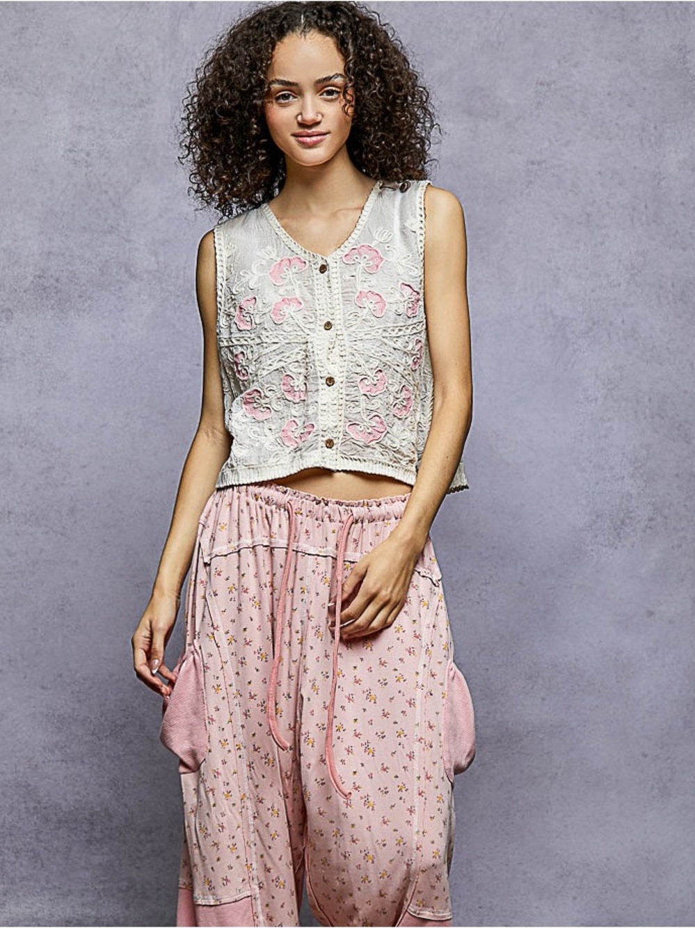 💗Hello Gorgeous! POL Floral Embroidered V-Neck Vest- ALMOST GONE!